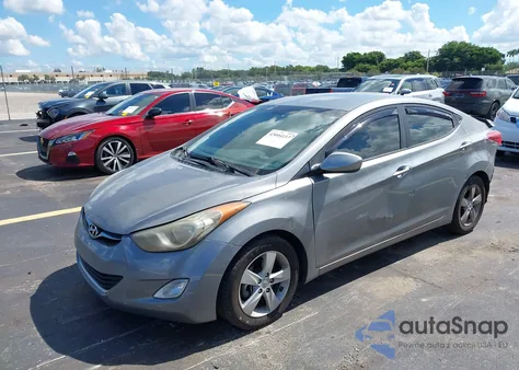 2013 Hyundai Elantra Gls z USA, uszkodzony, nr VIN KMHDH4AE0DU998091